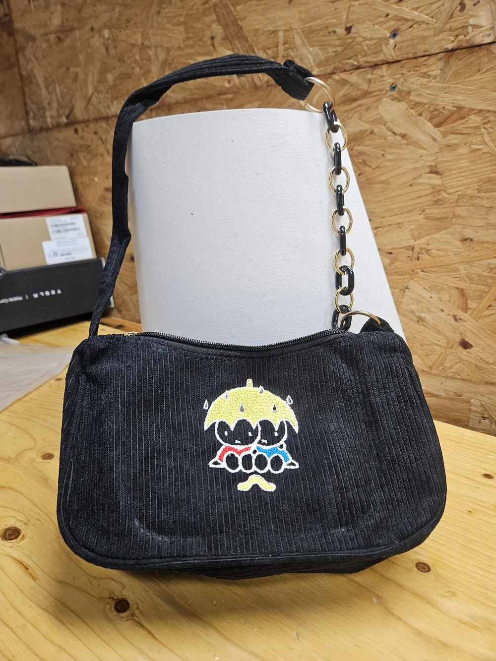 White Corduroy Shoulder Bag with Yellow Umbrella Embroidery